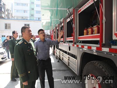 青海首輛多功能消防宣傳車