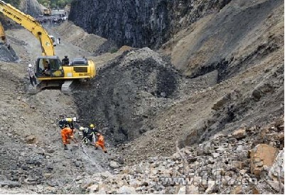 衢州在建道路山體滑坡